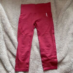 Gymshark Energy Seamless Leggings Women Medium M Beet Red Cropped Logo Eyelet
